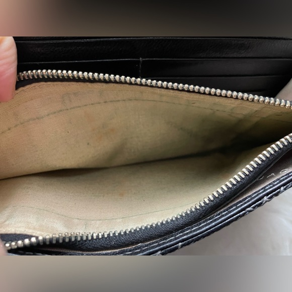 Marc Jacobs Quilted Wallet - Picture 6 of 9